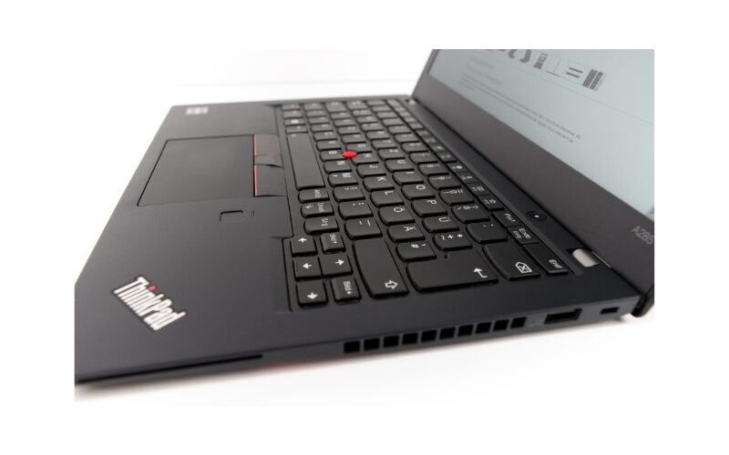 Lenovo Thinkpad A285